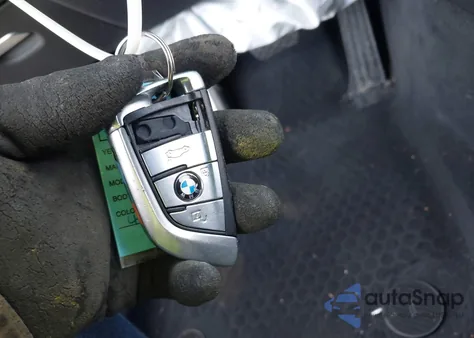 2016 BMW 750I xDrive z USA, uszkodzony, nr VIN WBA7F2C59GG421164